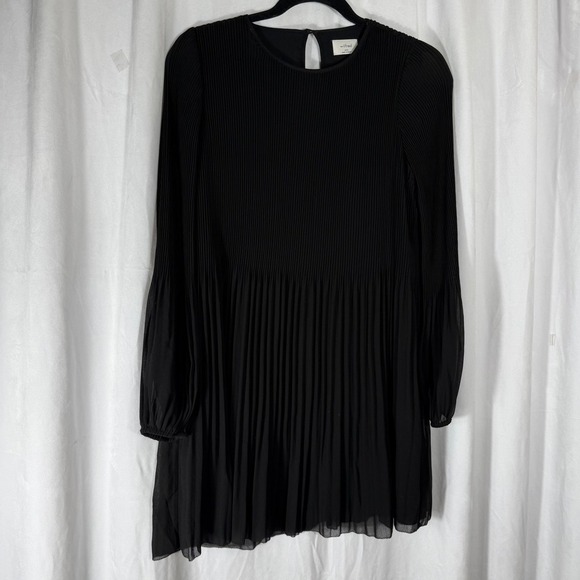 Wilfred Dresses & Skirts - Wilfred Aritzia Black Pleated Mini Dress Long Sleeve Keyhole Back 2XS 81688